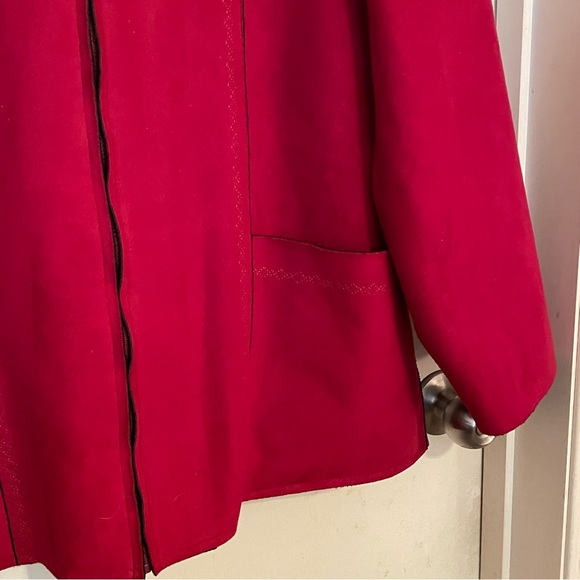 Alfred Dunner Jacket Red Faux Suede Women’s Size 14 Long Sleeve Pockets Coat - Picture 3 of 11